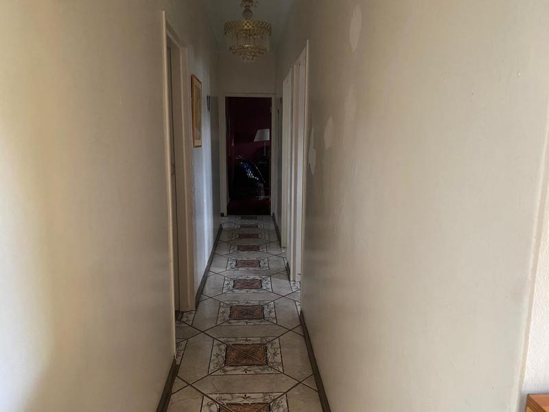 6 Bedroom Property for Sale in Komani Park Eastern Cape